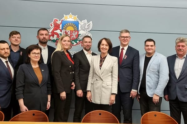 Rīgas Metropole tikās ar VARAM ministri Bērziņu
